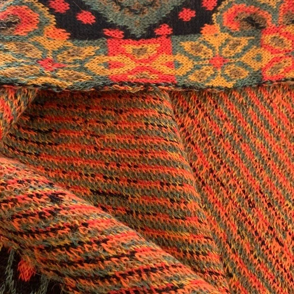 Mirabelle Poncho Alpaca Designed by Tey-Art - Picture 10 of 11